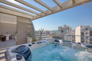 Mercury Towers the only with private Jakuzzi - 0