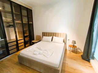 Peaceful place to stay in Tirana - 1