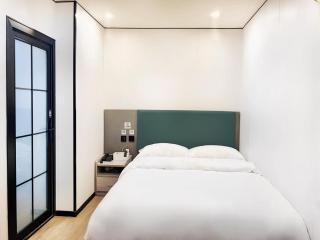 Qingji Hotel mini Beijing Dengshikou Subway Station Branch - 8