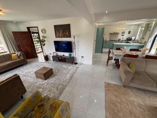 Tazama Nyota Villa 5-Bedroom Secure Family Home - 4