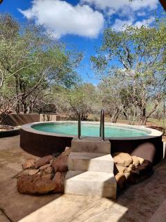 Explorer House-Family Bush Retreat & Safaris - 6