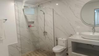 ROYAL SUITES - PORT BARTON - 1