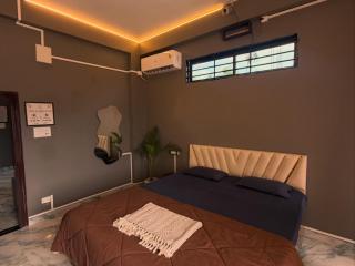 Jr Villa - 2