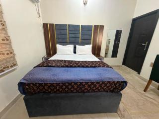 Max Crest- Refined 1 bedroom in GRA Quarters - 2