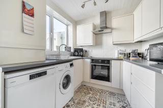 Torquay 3-Bed House Sleeps 6 Pets Ok & Parking - 5