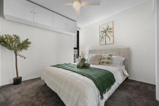 Lvl 32 View - Pool, Spa, Sauna - Sleep 6 & Parking - 4