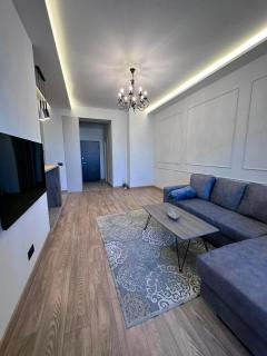 Classy apartment with balcony view - 2