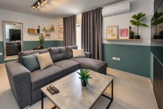 Central Malta 2Bed with Balcony & Easy City Access - 1
