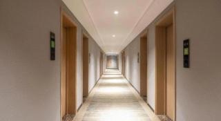 GreenTree Inn Shanxi Jinzhong JieXiu Railway Station Express Hotel - 9
