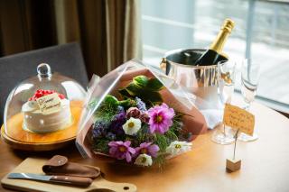 PETALS TOKYO - Floating Hotel - 2
