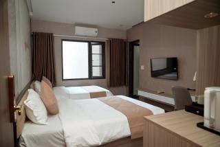 YUE WAN hotel - 5