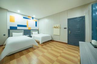 Pai Hotel Guiyang Daximen West Zhongshan Metro Station - 8