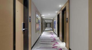 Lavande Hotels Ganzhou Golden Plaza - 1