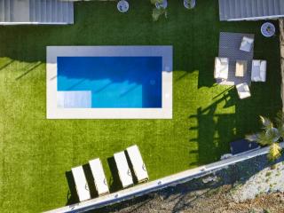 Nueva Espectacular casa junto al Embalse de La Viñuela Vistas al lago y Montaña - 1