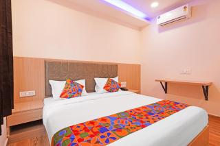 FabHotel HK Comfort Inn - 2