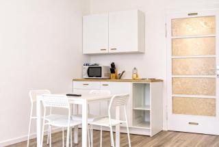 Wiener Stadthalle Nearby - Cozy Group Apts, WiFi - 6