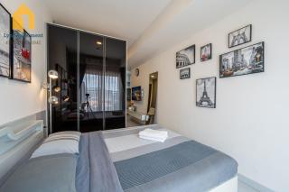 Soho Flat Central balcony D1 - 8