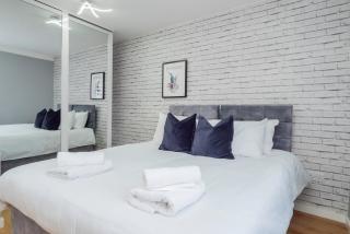 2 Bed | 2 Bath | Free Parking | 6 PPL - 9