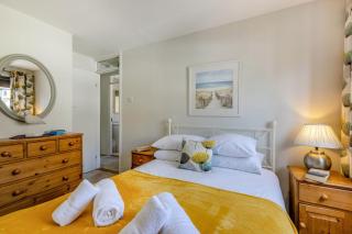 2 Bed in Beer oc-jbpion - 1