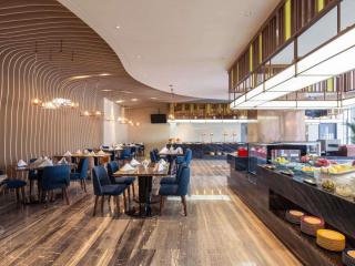 Novotel Zhengzhou Airport - 5