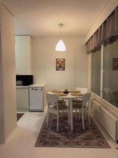 A bright home in a prime location! - 3
