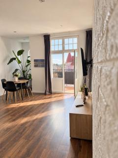 Exclusive Apartment - 9