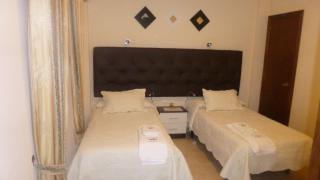 Hostal Cerezo - Guadalupe - 4