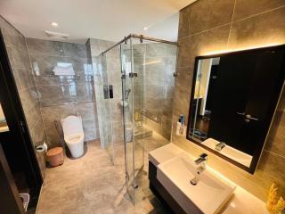 SkyLux 2BR The Saphire Residence Sea View - 3