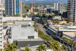 Beautiful Apartment on the Gold Coast - 1