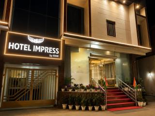 Hotel Impress By RMR Hotels - 3