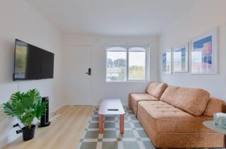 Stylishly Renovated 1BDR 1BA Unit in Brunswick - Melbourne - 4