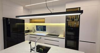 Modern 4BDR Coastal Luxury in Orakei - 9