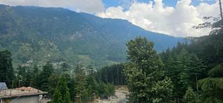 Shanti Cafe - Signature Stays Manali - 4