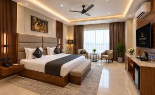 Vill Plaza - 4