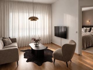 Cozy Downtown Apartment With Sauna & Parking - Ailo Apartments - 8