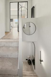 Stylish Accommodation With Uninterrupted Sea Views - 5