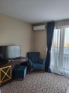 Goldenburg Residence - 2
