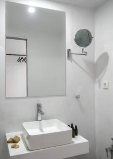 Dema Luxury Suites - Perikleous E8 - 8