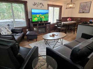 Peaceful Mountain Studio Cabin with Private Deck in Ashford, Washington - 9