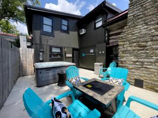Charming Heritage Cabin Near the Ohio River in Augusta, Kentucky - 4