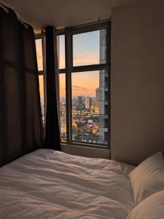 B-Makati 2BR River View , Full Kitchen , 2 Pools - 3