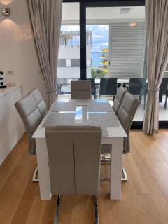 Euphoria Luxury Apartment - 7