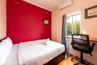 3 Bedroom Unit in the Heart of Beautiful Northcote - Melbourne - 6