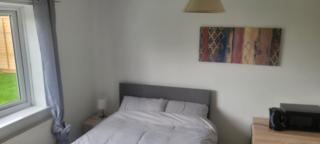Apartment Room 1 Sleeps 2 with WiFi - 4