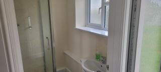 Apartment 5 Sleeps 2 with Garden - 3