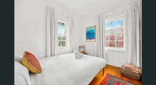 Spacious 2BDR Apt in the Heart of East Melbourne - 7