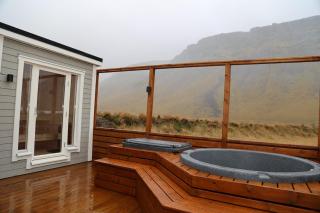 Kjos Nordic Retreat Hot Tub and Sauna - 8