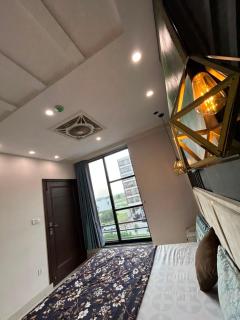 Royale Rest Suites - 1