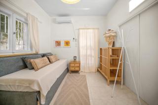 Beautiful 3BR in Shaarei Hesed By Isrentals - 0