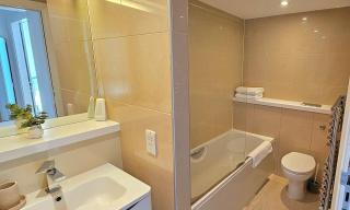 Temple Bar 1BD Large & Newly Upgraded Sleeps 4 - 2